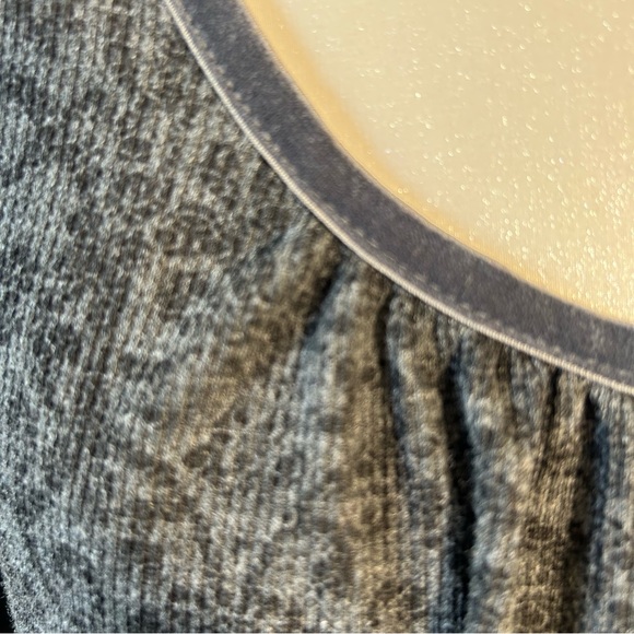 Just my Size JMS gray pattern light sweater Size 3X - Picture 2 of 8